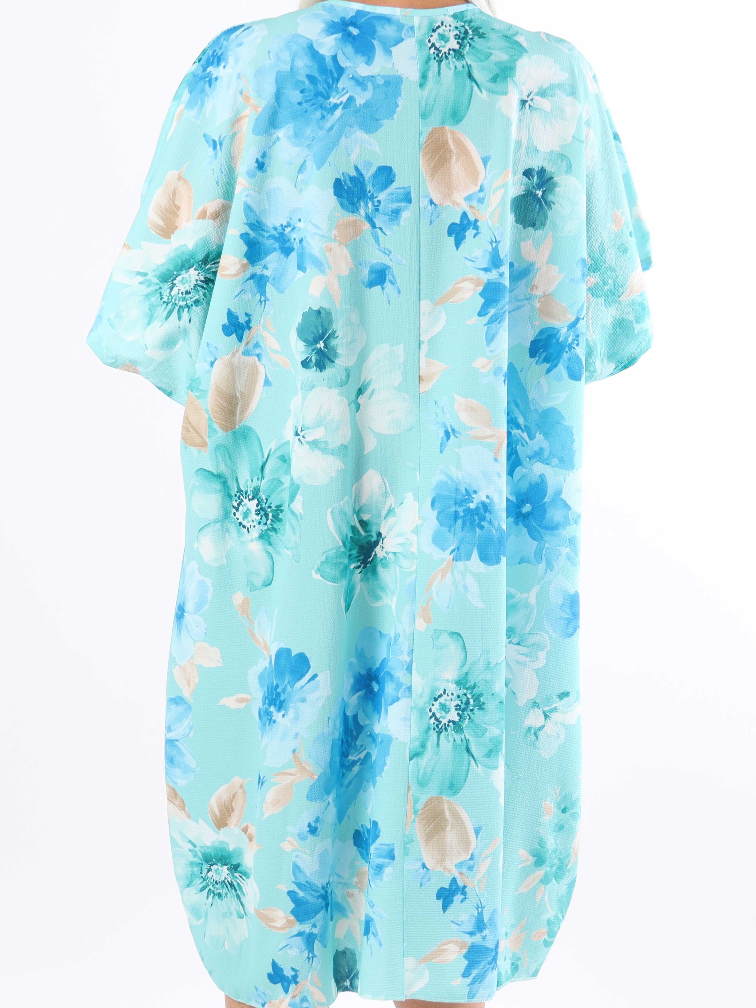 Mallie - Blommönstrad skjortklänning i plus size med v-ringning